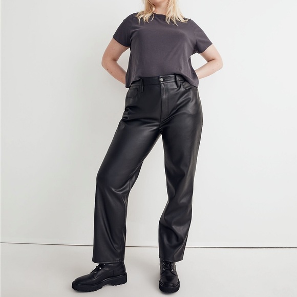 Madewell The Perfect Vintage Straight Jean Faux Leather Edition NWT Size 33 PLUS - Picture 2 of 6
